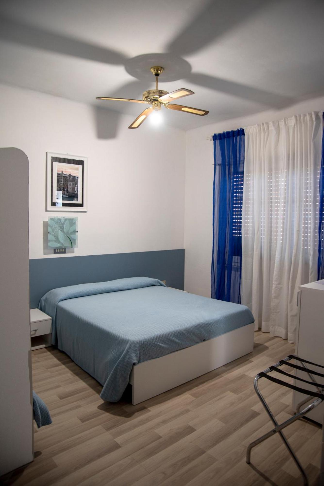 Albergo La Marinella Varazze Exteriör bild